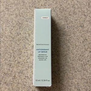 Skincuticals lip repair